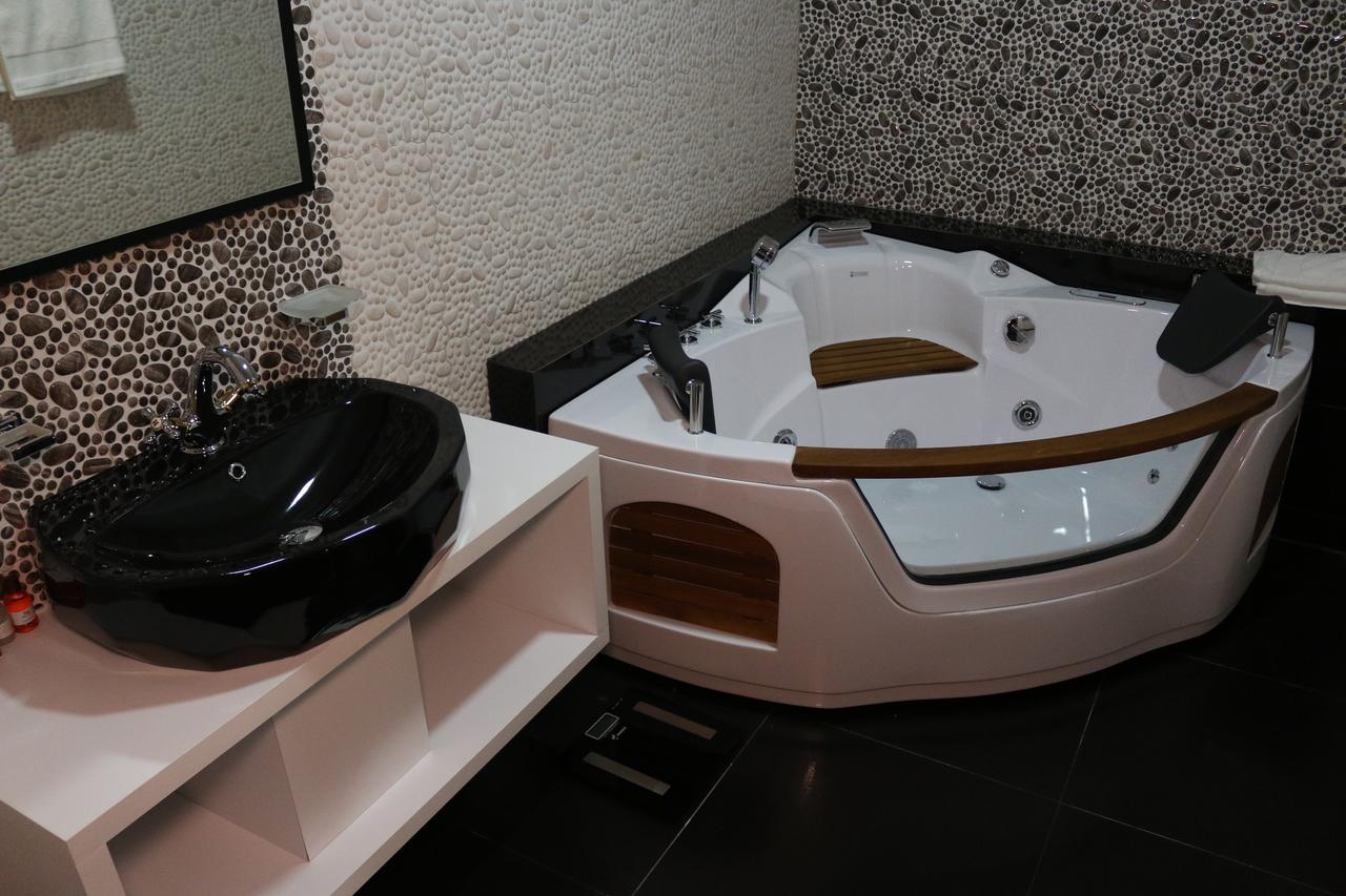 Hotel Admiral Prizren Eksteriør bilde