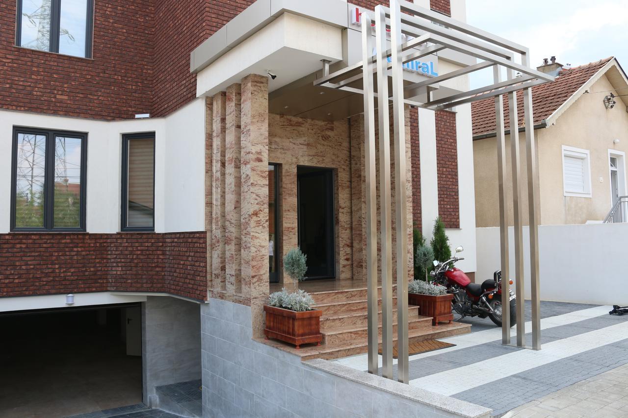Hotel Admiral Prizren Eksteriør bilde