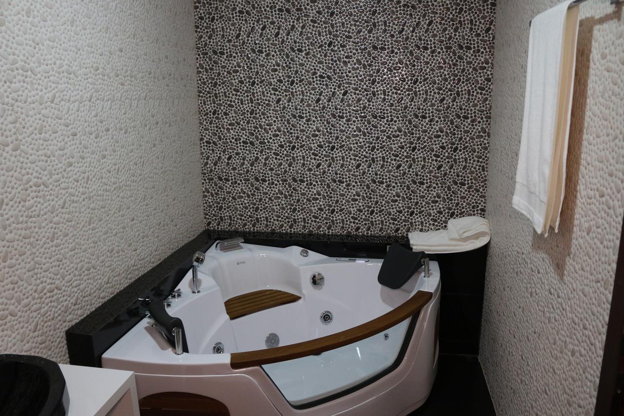 Hotel Admiral Prizren Eksteriør bilde